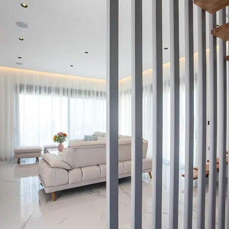 ヴィラ Blue Sunrise 1 アファンドウ