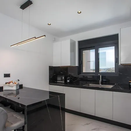 Blue Sunrise 1 * Afantou