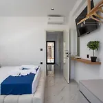 Willa Blue Sunrise 1